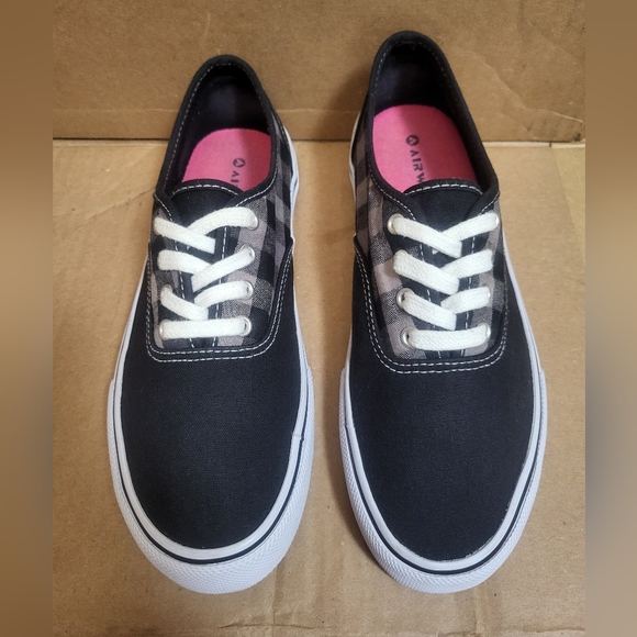 Airwalk Black/Grey Canvas Lace Up Skater Sneaker US Size 7.5 - Picture 4 of 9